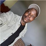 Ingénieur informaticien et prof de soutien à temps partiel, je donne des cours d'informatique aux élèves du secondaire.